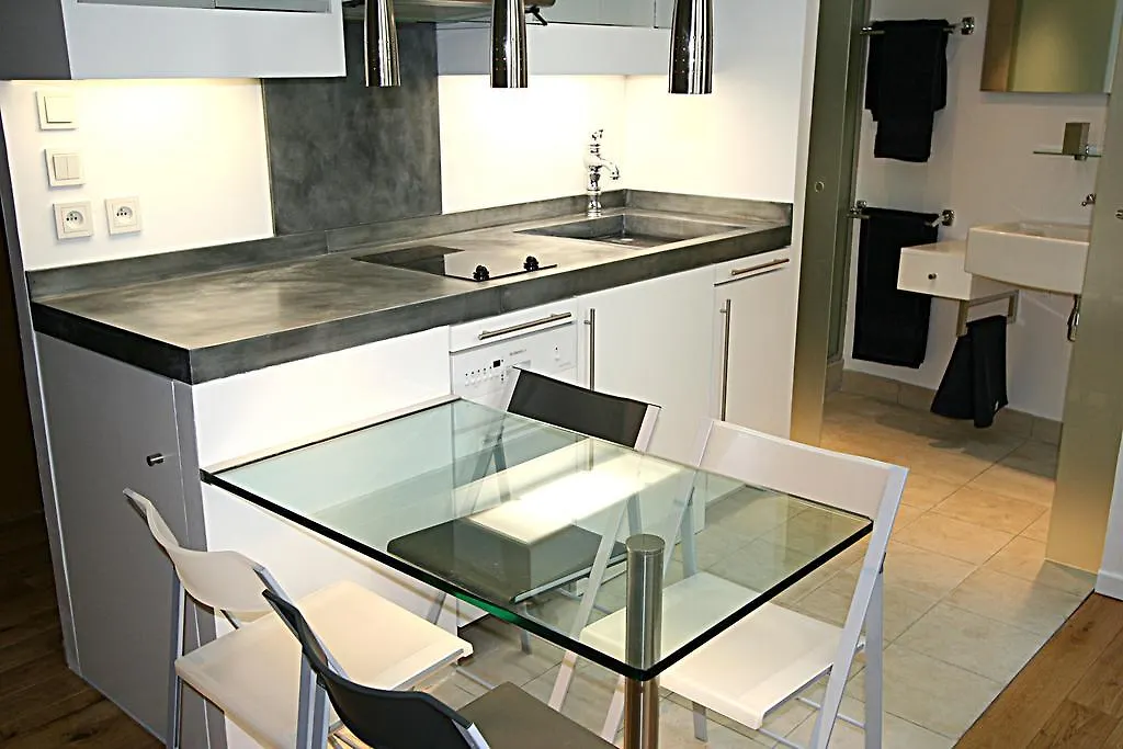 Paris Interiors Rentals - Le Marais Louvre - Notre Dame 0*,