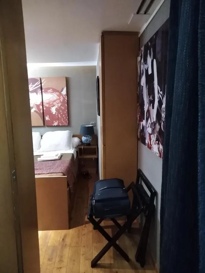 Apartment Paris Interiors Rentals - Le Marais Louvre - Notre Dame